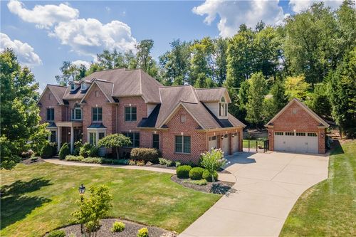 805 Chapel Hill Ct, Gibsonia, PA, 15044-6165 | Card Image