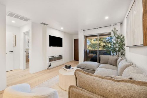 unit-203-2857 N Los Felices Rd, Palm Springs, CA, 92262-0637 | Card Image