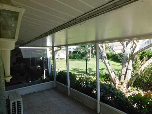557-557 7th Pl, Vero Beach, FL, 32962-0724 | Card Image