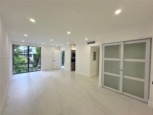 310-17620 Atlantic Blvd, Sunny Isles Beach, FL, 33160 | Card Image