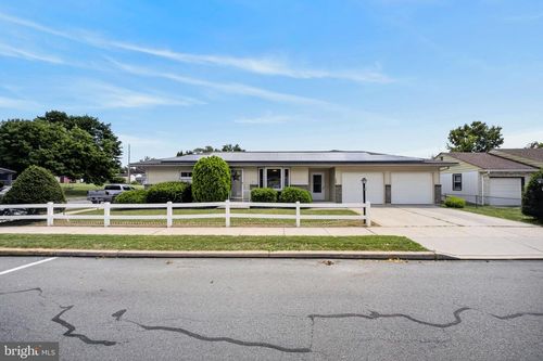 205 Elwyn Ave, READING, PA, 19608-1313 | Card Image