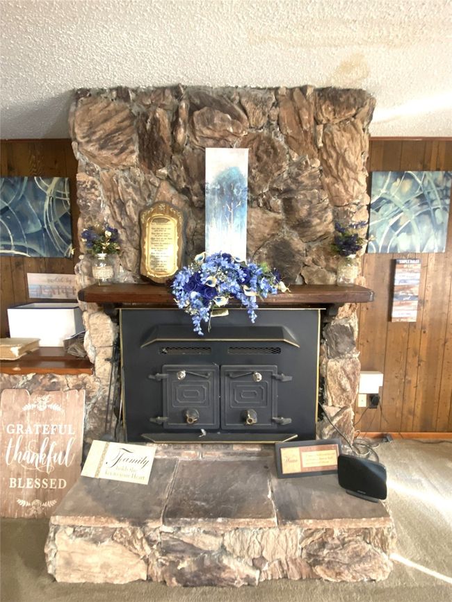 200 N Hilmar St, House other with 4 bedrooms, 3 bathrooms and null parking in Weinert TX | Image 4