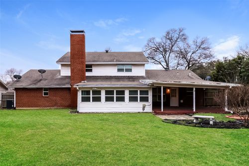 3812 Glenmont Dr, Fort Worth, TX, 76133-2956 | Card Image