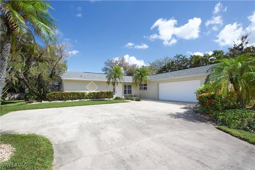673 Travers Ave, FORT MYERS, FL, 33919-2515 | Card Image