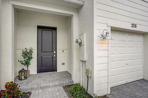 226 Se Woodbark Street, Port St Lucie, FL, 34984 | Card Image