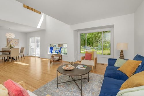 3121 E 22nd St, Minneapolis, MN, 55406-1401 | Card Image