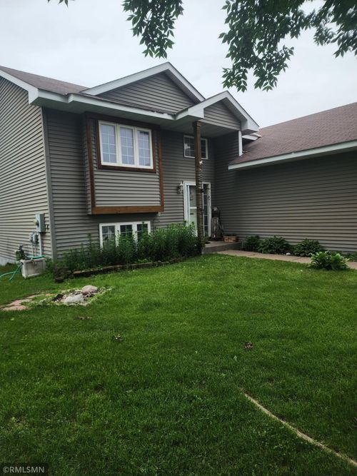 419 Cardinal Ct, Isanti, MN, 55040-6278 | Card Image