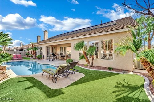 8012 Gothic Ave, Las Vegas, NV, 89117-1346 | Card Image