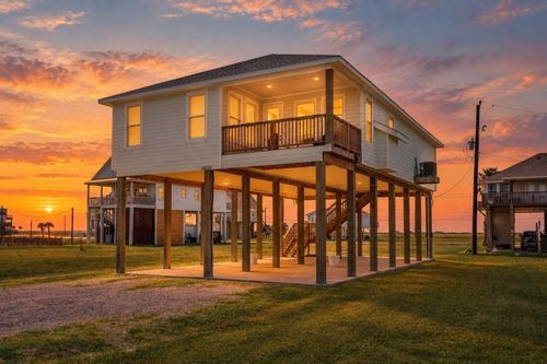 13031 Coronado Dr, Freeport, TX, 77541-8222 | Card Image