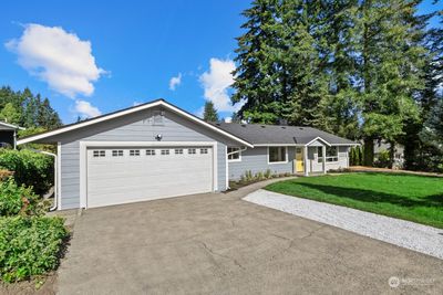 1425 74th Street Se, House other with 3 bedrooms, 2 bathrooms and 2 parking in Everett WA | Image 1