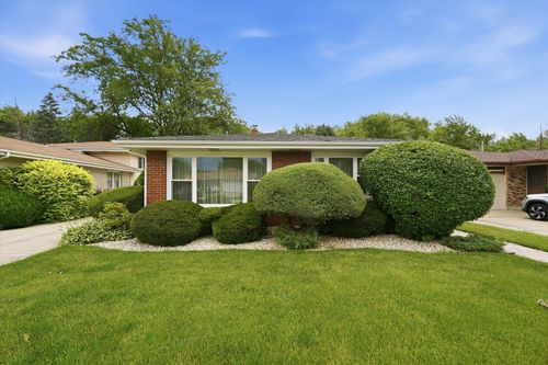 16955 Bernadine St, Lansing, IL, 60438-1157 | Card Image