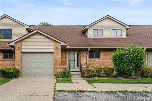 3719 Old Creek Rd, TROY, MI, 48084-1654 | Card Image