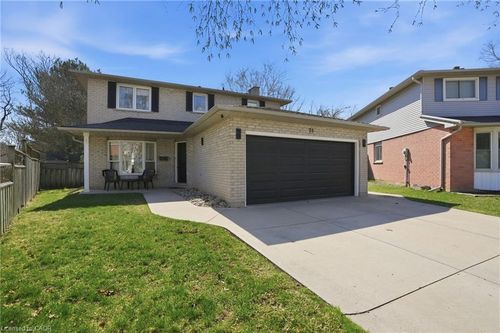 70 Strawberry Drive, Hamilton, ON, L8E4R4 | Card Image