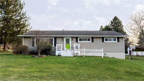 3720 Carl St Nw, Uniontown, OH, 44685-9153 | Card Image