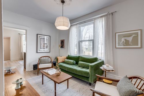 31 Myrtle Ave, Toronto, ON, M4M2A4 | Card Image