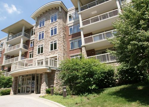 209-425 Benjamin Dr, Vernon Hills, IL, 60061-1583 | Card Image