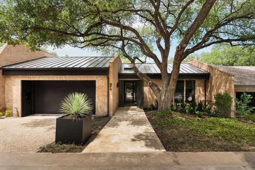 3216 Tarryhollow Dr, Austin, TX, 78703-1639 | Card Image