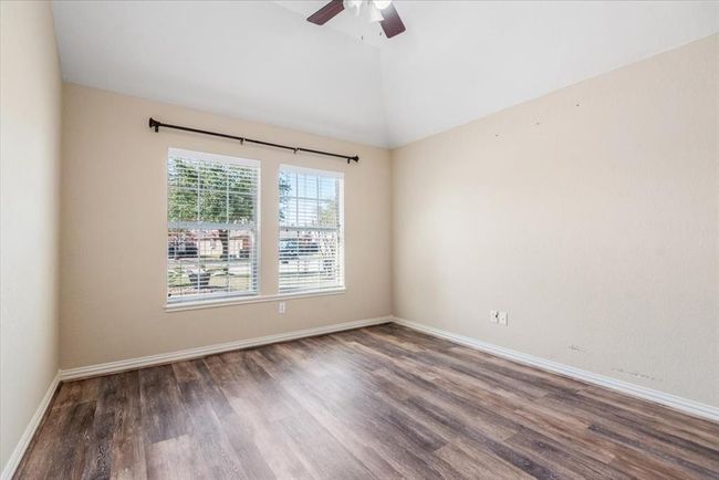 Secondary bedroom 1 | Image 24