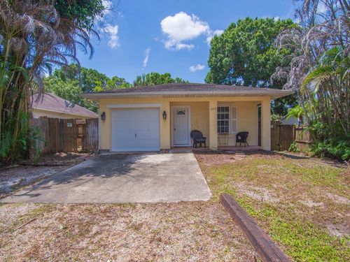 6055 7th Place, Vero Beach, FL, 32968 | Card Image