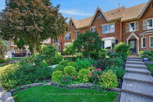 52 Sunvale Place, Hamilton, ON, L8E4Z7 | Card Image