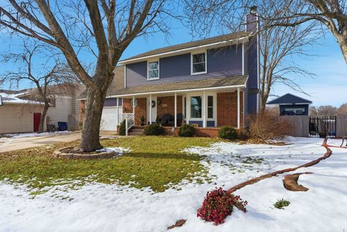 10022 W Yosemite Ct, Wichita, KS, 67215-1569 | Card Image