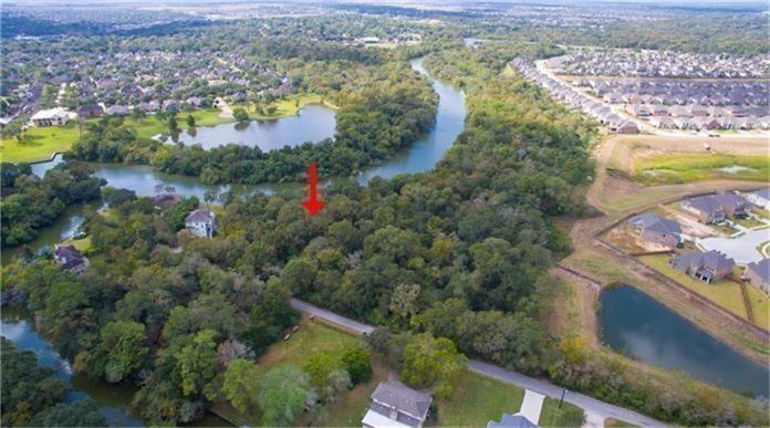 Land in Webster 2