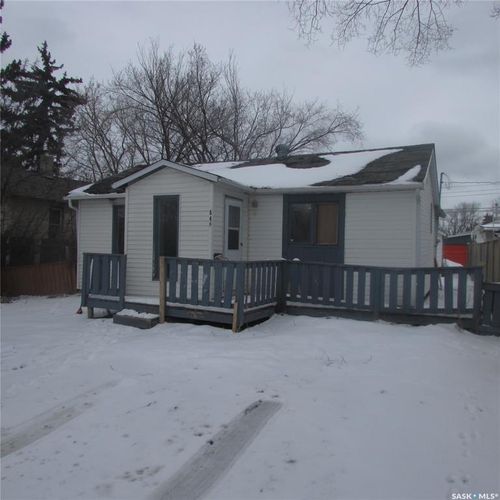 645 Montague St, Regina, SK, S4T3G8 | Card Image