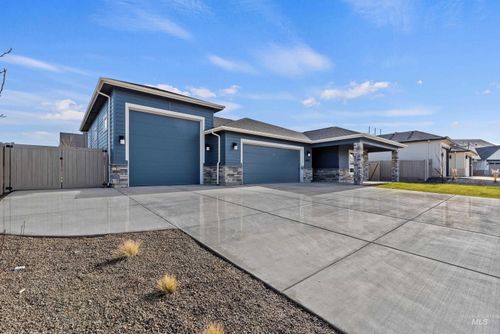 2408 S Hurd Ave, Nampa, ID, 83686-1099 | Card Image