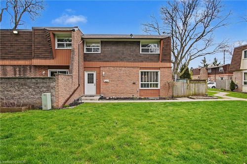 4-661 Francis Rd, Burlington, ON, L7T3X6 | Card Image