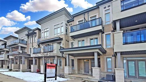 5-125 Kayla Cres, Vaughan, ON, L6A4W3 | Card Image