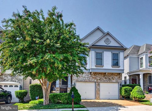 5694 Tower Hill Cir, ALEXANDRIA, VA, 22315-5590 | Card Image