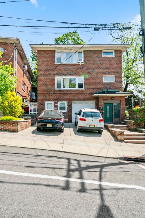 apt-1-40 Hauxhurst Ave, Weehawken, NJ, 07086-6509 | Card Image