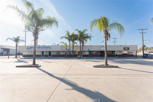 344 W Honolulu St, Lindsay, CA, 93247-2435 | Card Image