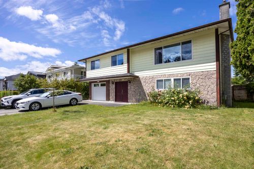 7111 Cavelier Crt, Richmond, BC, V7C4J7 | Card Image