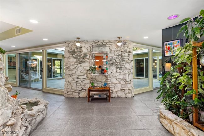 3586 Spencer St, House other with 3 bedrooms, 3 bathrooms and null parking in Las Vegas NV | Image 5