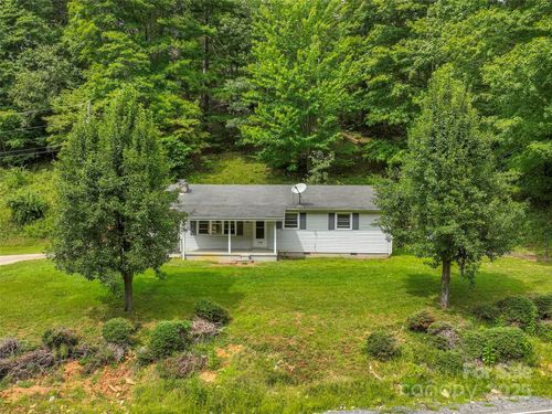 5511 State Highway Highway 197 N, Burnsville, NC, 28714 | Card Image