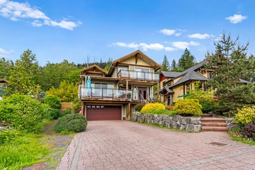 915 Thistle Pl, Britannia Beach, BC, V8B1J2 | Card Image