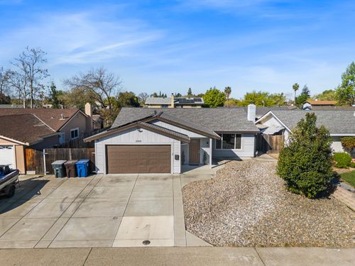 2964 Kachina Way, Rancho Cordova, CA, 95670-5634 | Card Image