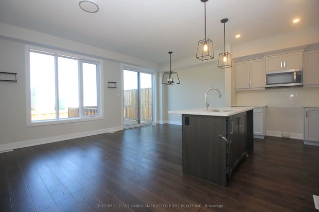 71 - 601 Lions Park Dr, House attached with 3 bedrooms, 4 bathrooms and 1 parking in Mount Brydges ON | Image 8