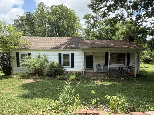 90 Harvey St, Rocky Mount, VA, 24151 | Card Image