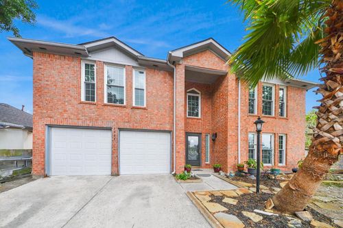 3927 Village Well Dr, Humble, TX, 77396-4080 | Card Image