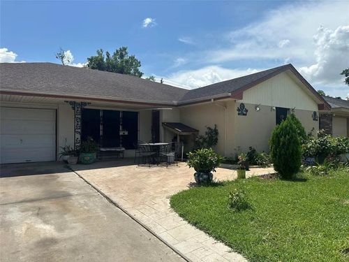 8519 Hinman St, Houston, TX, 77061-3245 | Card Image