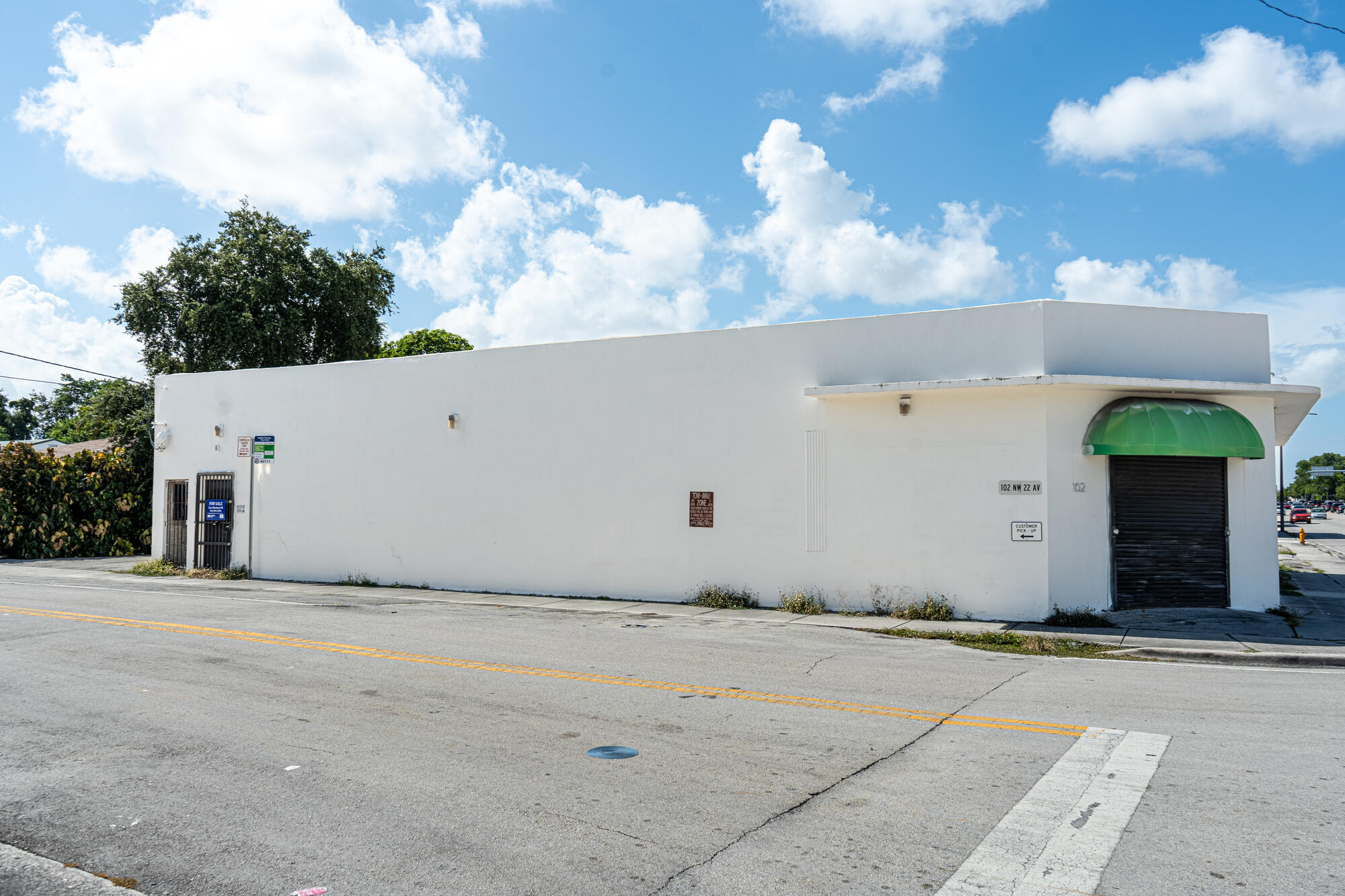 102 22nd Ave, Miami, FL 33125-5242
