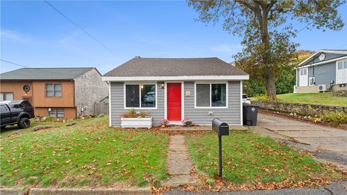 21 Darton St, Coventry, RI, 02816-5544 | Card Image