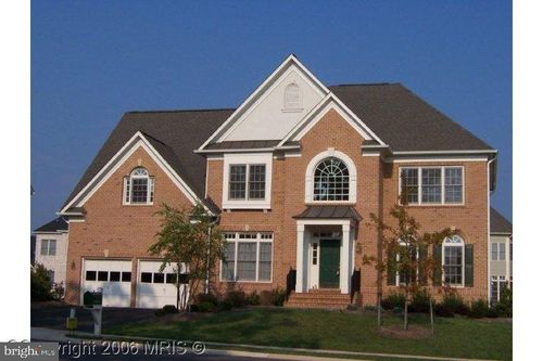 15520 Tuxedo Ln, GAINESVILLE, VA, 20155-3241 | Card Image