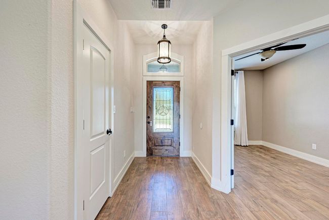 Bonus Room to Right | Image 7