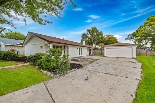 12315 Scarcella Ln, Meadows Place, TX, 77477-1609 | Card Image