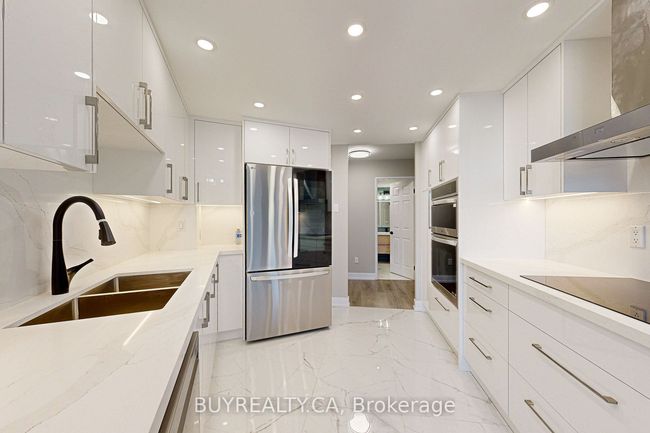 218 - 7905 Bayview Ave, Condo with 3 bedrooms, 3 bathrooms and 1 parking in Thornhill ON | Image 12
