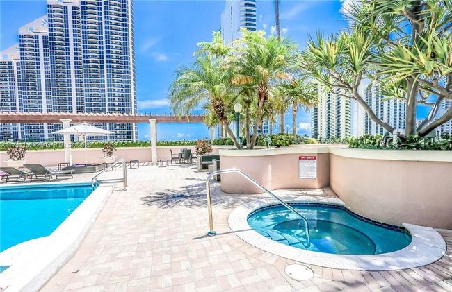 APT-606 - 17555 Atlantic Blvd, Condo with 2 bedrooms, 2 bathrooms and null parking in Sunny Isles Beach FL | Image 20
