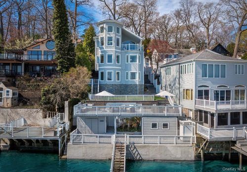 565 Mckinley Ter, Centerport, NY, 11721-1015 | Card Image